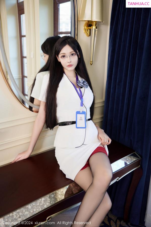   [XiuRen]高清写真图 2024.08.22 No.9049 智恩baby 黑丝美腿第7张图片